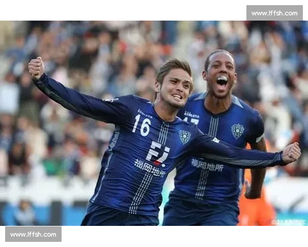 名古屋vs强敌对决前瞻解析攻防走势与胜负关键看点全面战术博弈