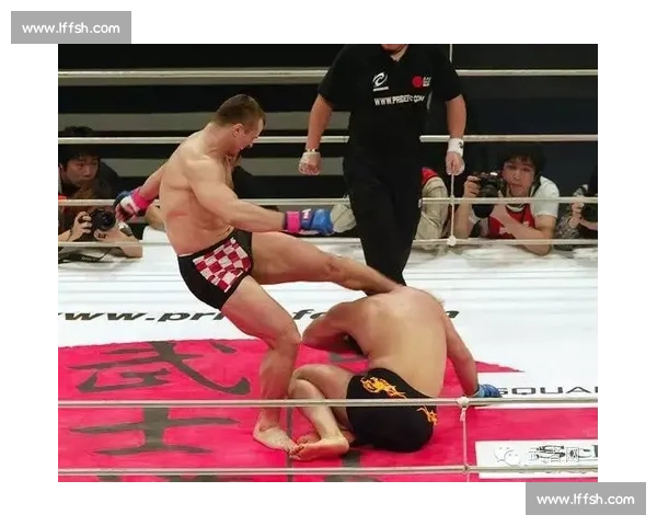 战警米尔科与猿人殊死对决揭示人类与兽性之间的终极较量