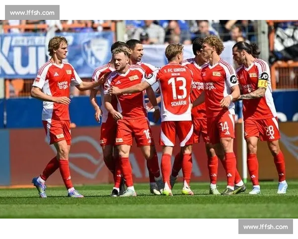 老鹰鏖战热火东部强强对话攻防博弈成季后赛风向标关键一役看点十足