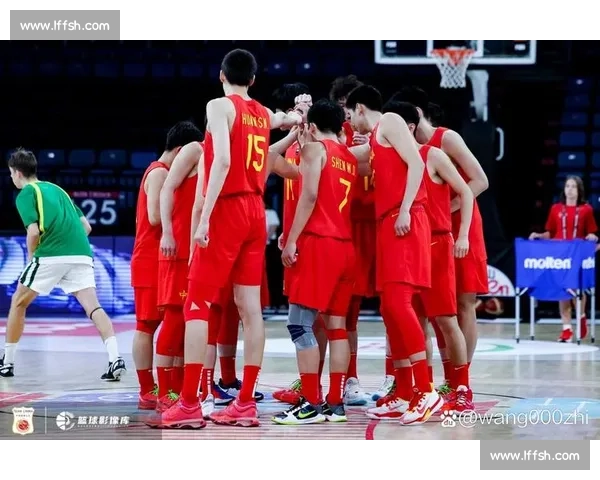 男篮蓝队对阵立陶宛比赛录像解析与关键回合全回顾战术细节与球员表现观察